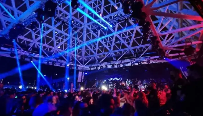 Cocoricò Riccione, la discoteca con la Piramide di vetro