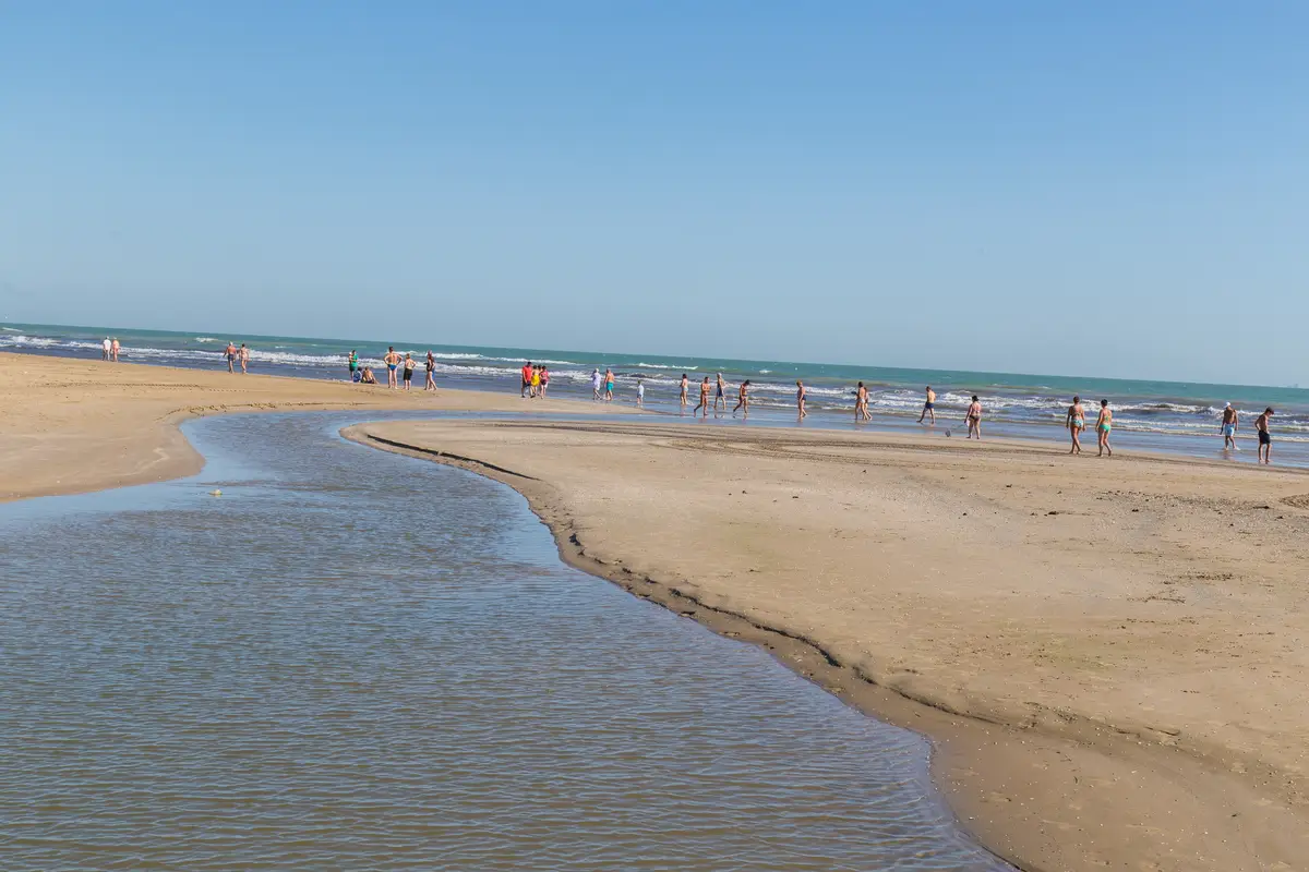 Plage libre dans la zone du Marano à Riccione