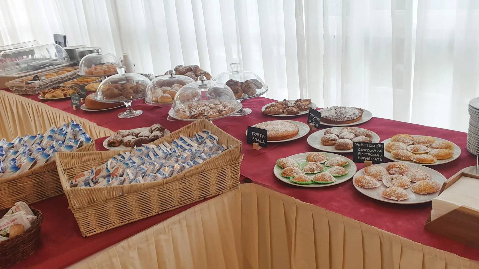 Breakfast buffet