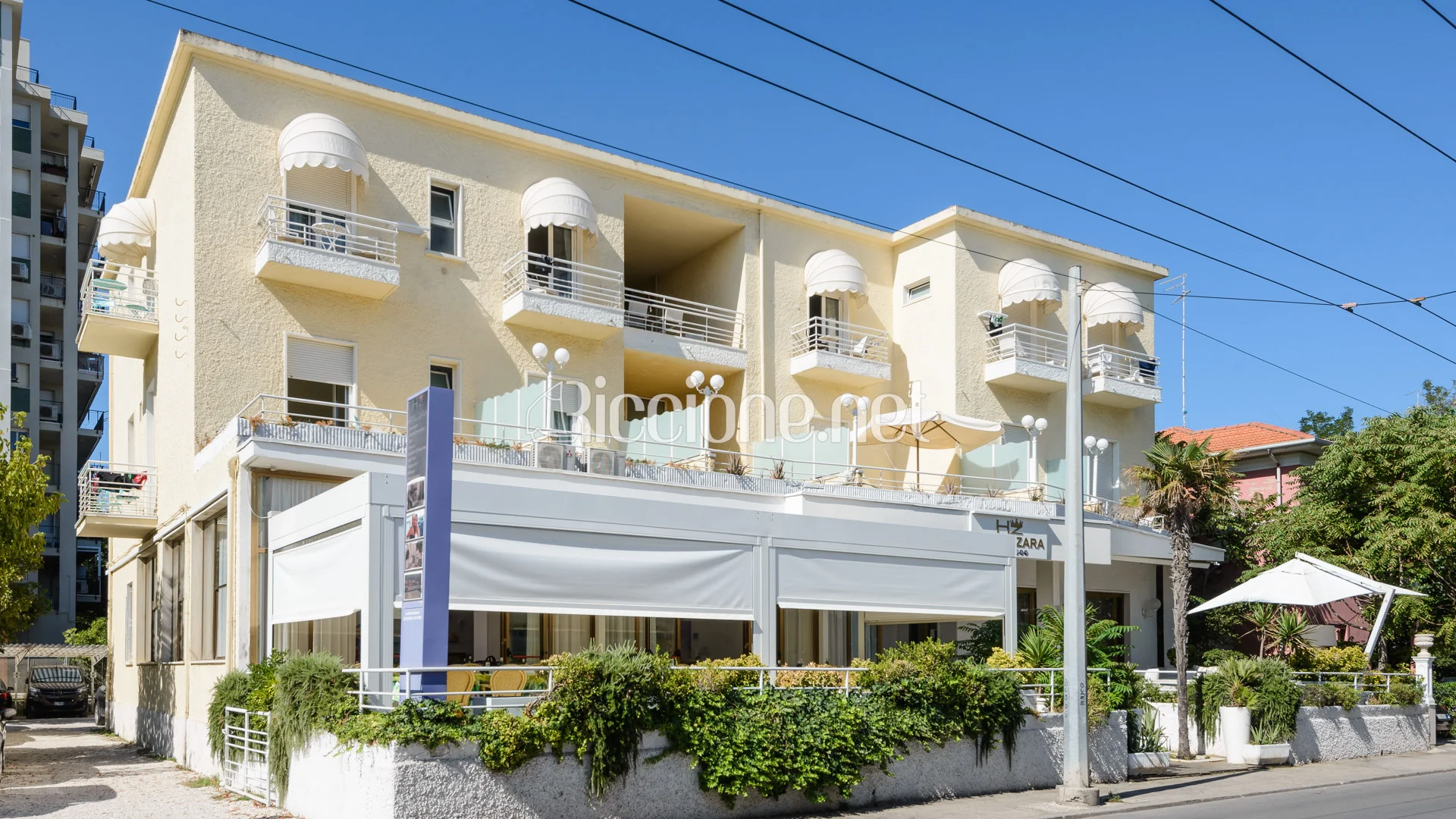 External facade