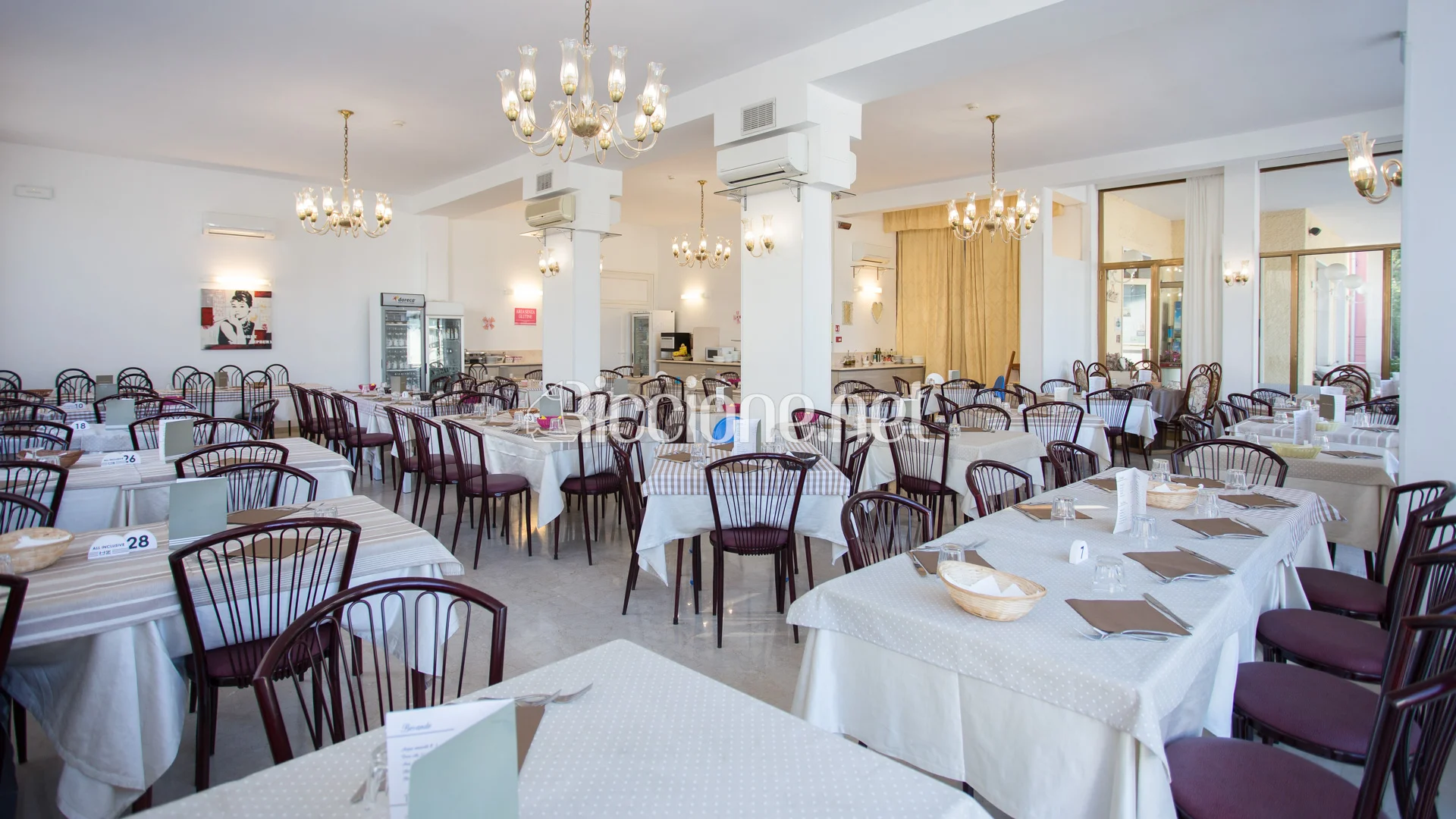 Restaurant hall
