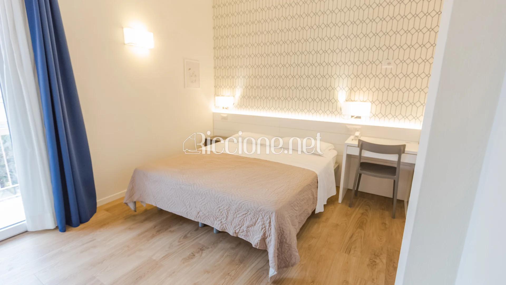 Zimmer mit eigenem Balkon