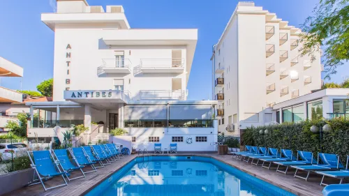 Family Hotel Antibes