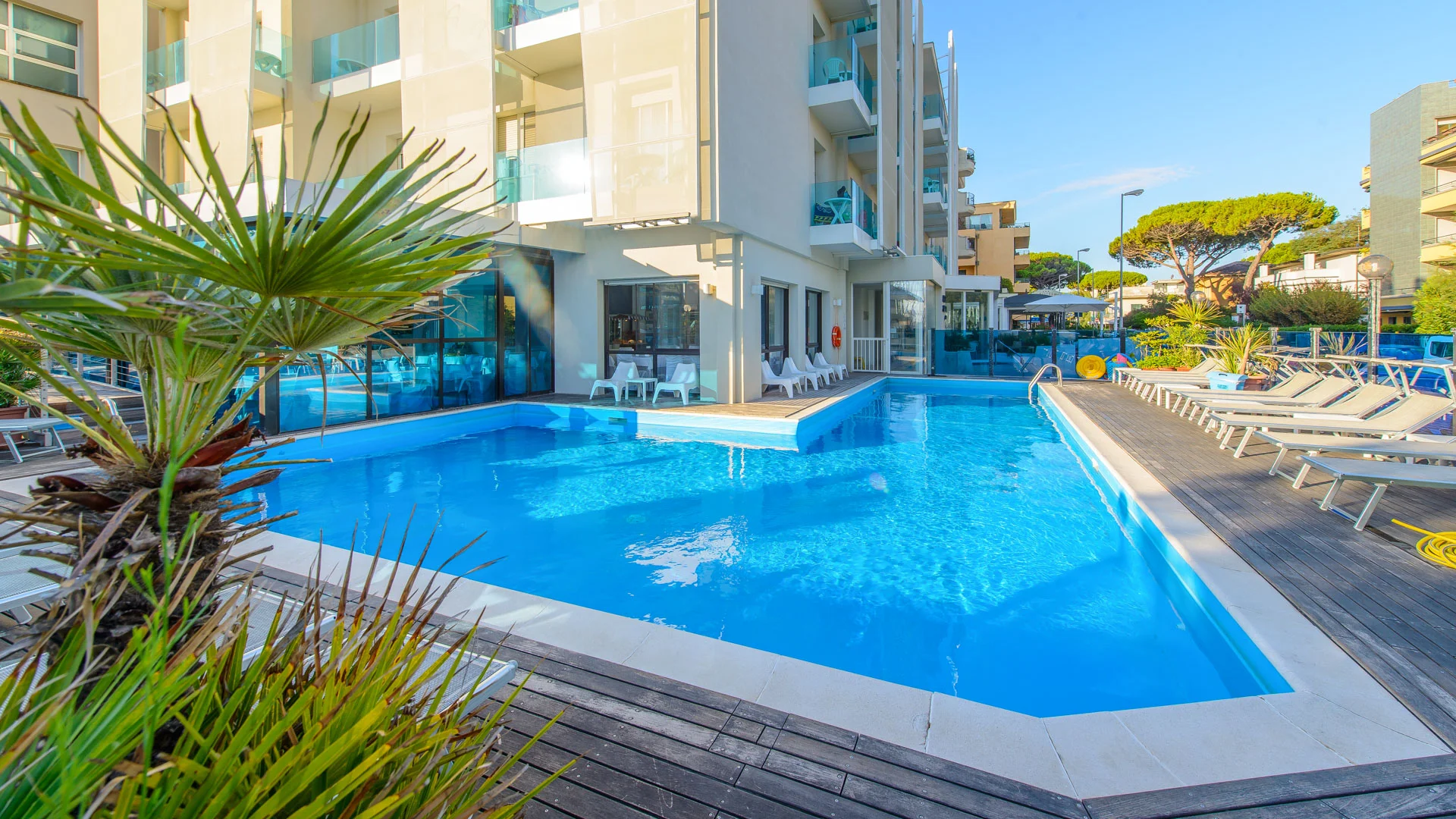 Hotel con piscina