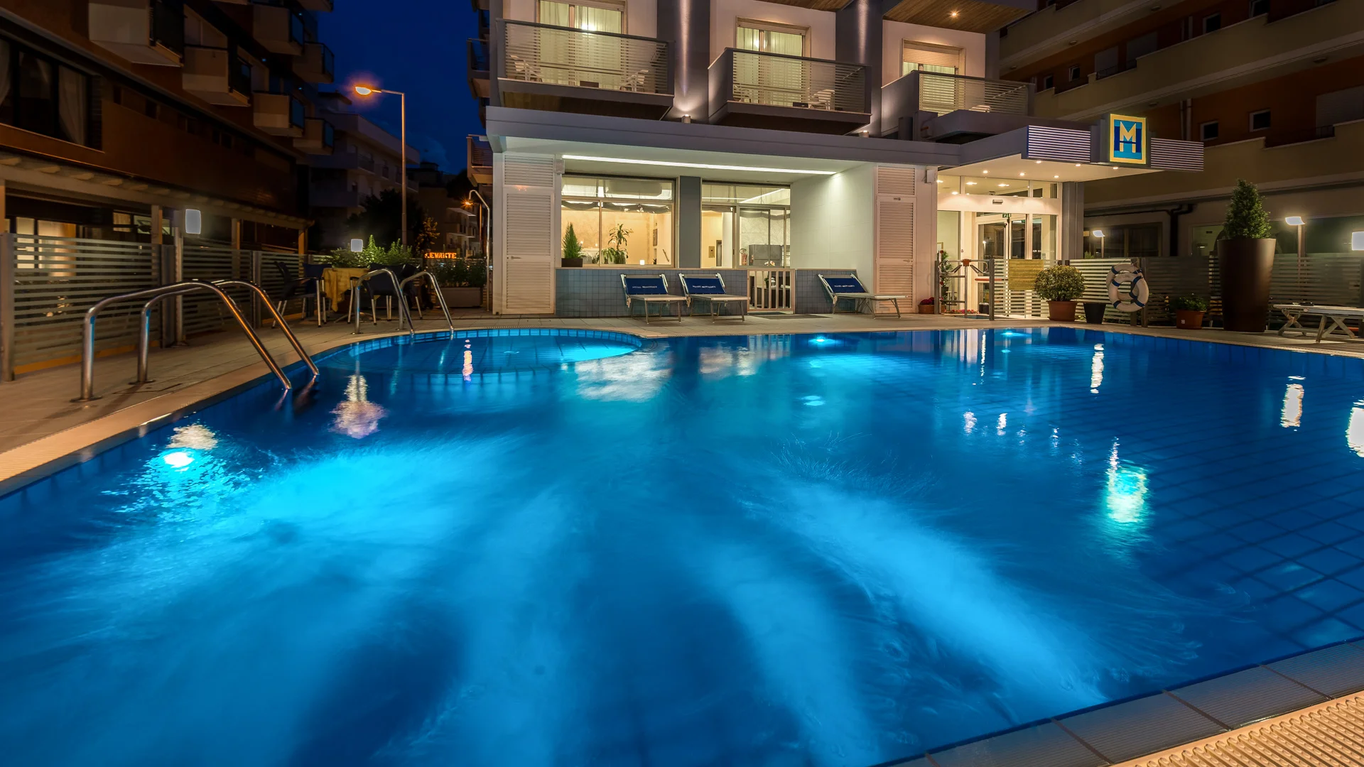 Piscina all'aperto
