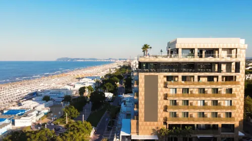 Hotel fronte mare