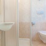 Bagno privato con box doccia
