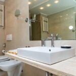 Bagno privato con box doccia