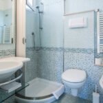 Bagno privato con box doccia