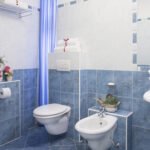 Bagno privato con box doccia